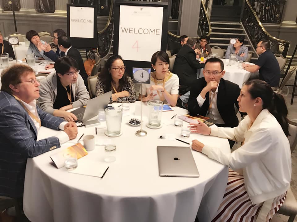 隱適美全球高峰會2019-台中牙齒矯正推薦-楊念珊醫師心得分享-與亞太區醫師們進行圓桌討論