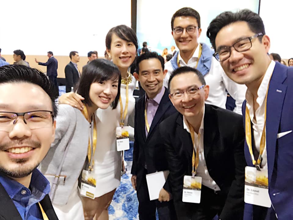 隱適美全球高峰會2019-台中牙齒矯正推薦-楊念珊醫師心得分享-與其他隱適美鑽石級醫師合照