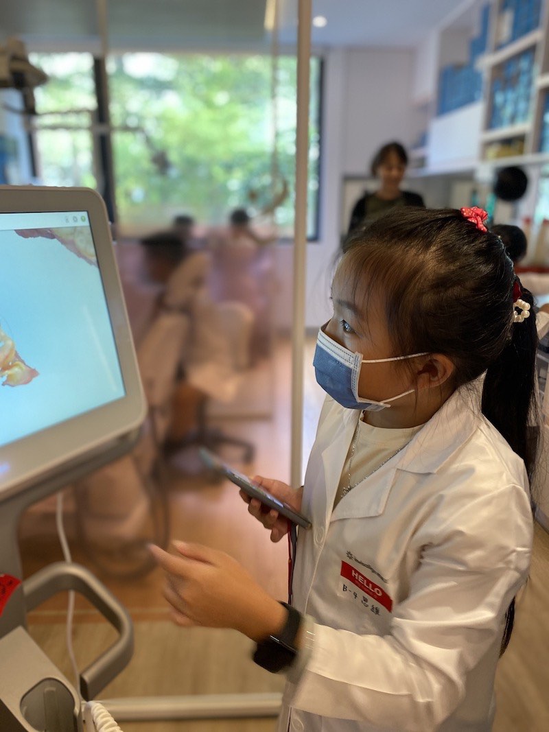 2022小小牙醫營-3D口掃體驗活動花絮-3-楊念珊醫師-台中-牙齒矯正醫師