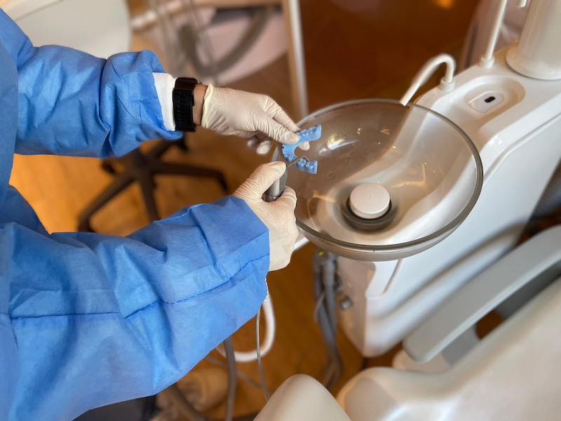 高中生在2023大大牙醫營體驗蛀牙補牙